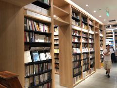-覔书店(壹方城店)