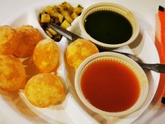 -Lake Shore Hotel & Restaurant