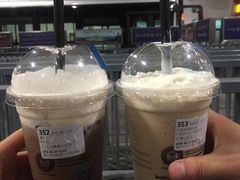 -瑞幸咖啡(东直门枢纽店)