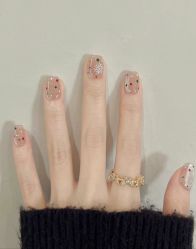 -七月美睫 美甲