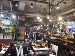 大堂-钢管厂歆瑞源油卤串串香(春熙路太古里店)