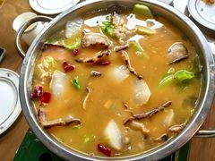 青菜腊肉锅-美食村花园餐厅