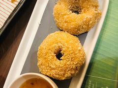 炸虾饼配泰国梅子酱-帕蓝·暹罗料理(大学路店)