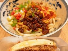 三合一驴蹄子面-宋益驴蹄子面肉夹馍(辛家庙店)