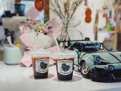 -SAFARI COFFEE