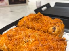 -HOT CRUSH趁热集合·现烤面包(上海环球港店)