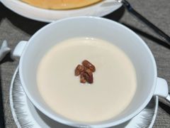 -虹潮荟·餐桌上的美食地理(太阳宫店)