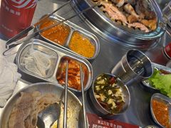 -哈哈碳都·牛肋条无限自助烤肉(台江万达店)
