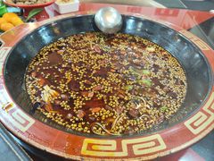 -烧哥美蛙肥肠鱼火锅·十五年社区店