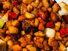 宫爆鸡丁-成都娃娃花园餐厅 (南艺旗舰店)