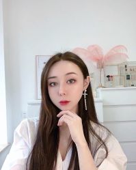 -时尚殿堂明星门店