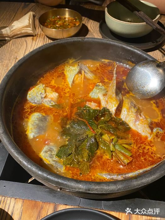 毛辣果·酸酸汤鱼图片