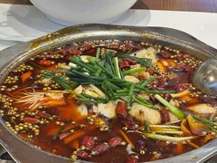 -乡土特色.冷锅鱼.牦牛肉汤锅