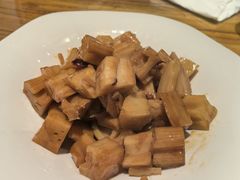 -泉畔人家·老济南经典鲁菜(大明湖店)