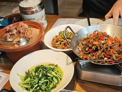 -黄泥岗·地道湖北菜(奥特莱斯店)