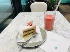 -théATRE茶聚场·餐厅(环球金融中心店)