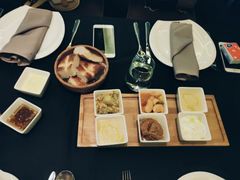 -Efes Turkish & Mediterranean Cuisine 艾菲斯餐厅(陆家嘴店)