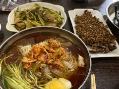-韩风烤牛肉冷面店
