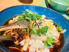 -耶里夏丽·丝路国际·新疆餐厅(浦东区东方路店)