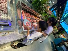 -金滏山烤肉·海鲜·火锅自助餐厅(襄阳万达店)