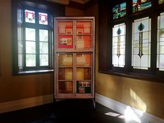 -Nathalie Djurberg与Hans Berg“牛皮纸包裹的月亮”-Prada荣宅当季展览