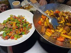 -老唐三下锅 ·张家界地标美食(溪布街店)