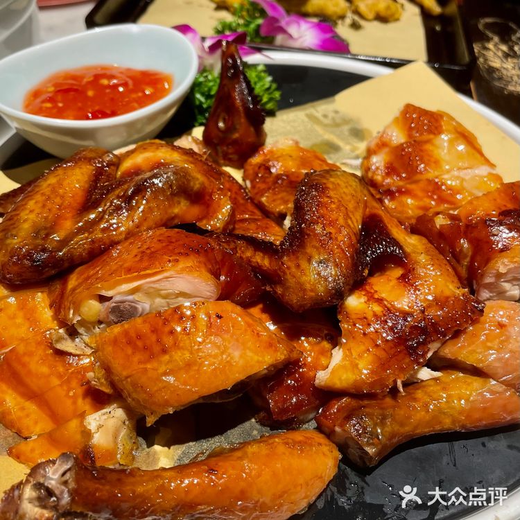 ✨景区里的宝藏杭帮菜餐厅就是👉🏻乾堂里啦!