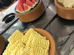 -龍歌自助小火锅(市南金茂湾店)