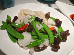 -荷塘秋月·本帮江浙菜(国权路店)