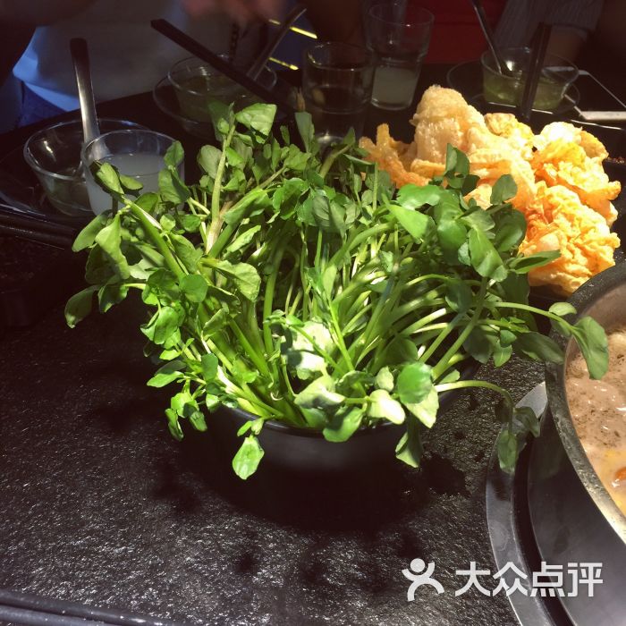 鲜盗潮汕牛丸牛肉火锅有机茼蒿图片 - 第1张