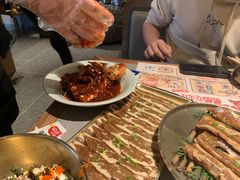-草家酱蟹炭火烤肉店(珲春南路一店)