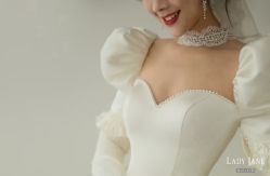 -Lady  Jane高端婚纱礼服馆