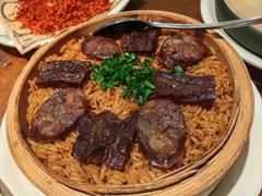 腊味蒸饭-乔街深夜食堂·台州菜·高压锅生蚝(杭州总店)
