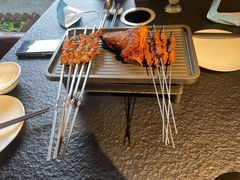 -河畔春天时尚餐厅