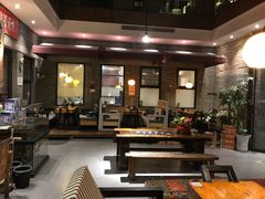 大堂-苹果树下艺术餐厅(宋庄店)