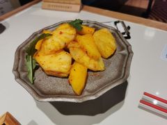 芒果菠萝拌-芽笼芽笼新加坡餐厅(环球港店)