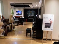 -柏斯音乐艺术中心·钢琴·吉他(上音店)