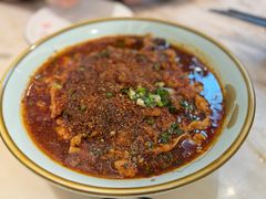水煮肉片-川人川菜馆·小龙虾·鲜虾现做(黄山路店)