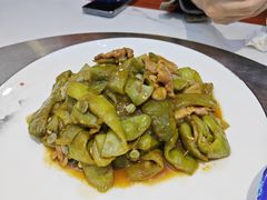 -雪乡人家东北菜·铁锅炖一切(高斯路店)