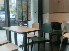 靠窗位-满记甜品(友谊国贸城店)