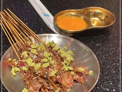 -何妹湿辣牛肉·粤式烧烤砂煲(桂雅路店)