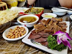 -官塘陈记鱼生·潮汕砂锅粥·牛肉火锅(潮枫路总店)