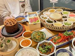 -包整·丝娃娃(一览甲秀楼风景店)