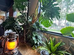 -J Create城市露营咖啡·简餐·宠物(上海动物园店)