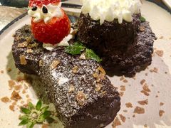 圣诞树根蛋糕-G+KITCHEN(龙湖狮山天街店)