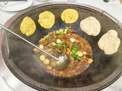 地锅鸡-鲁员外地锅鸡地锅鱼(古墩路店)