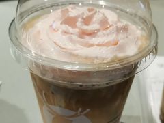 珞珈樱花拿铁-瑞幸咖啡(无锡工艺职业技术学院店)