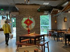 大堂-怪噜范·老贵阳街头名小吃(鸿通城店)