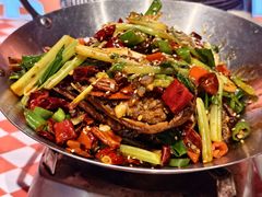-霸气大叔干锅鸭头·龙虾烧烤·川菜·赛事直播(三里屯店)