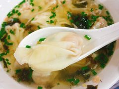 鲜肉小馄饨-潘国仙耳光馄饨(黄家阙路店)